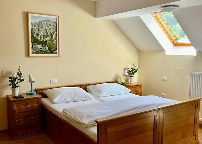 Hotel Alpine Log pod Mangartom