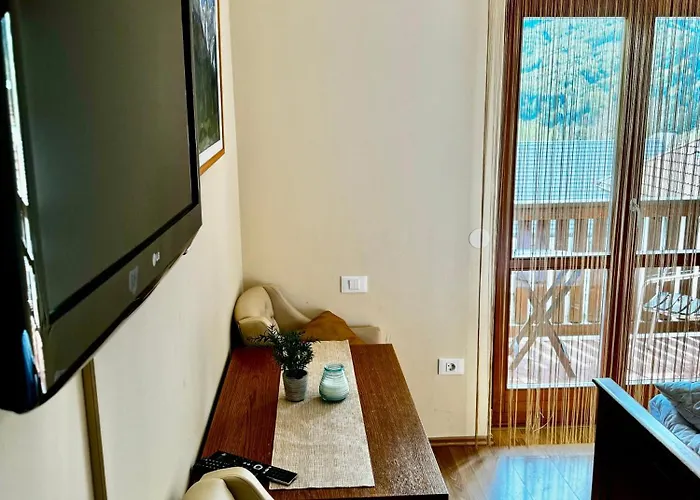 Alpine Hotel Log pod Mangartom